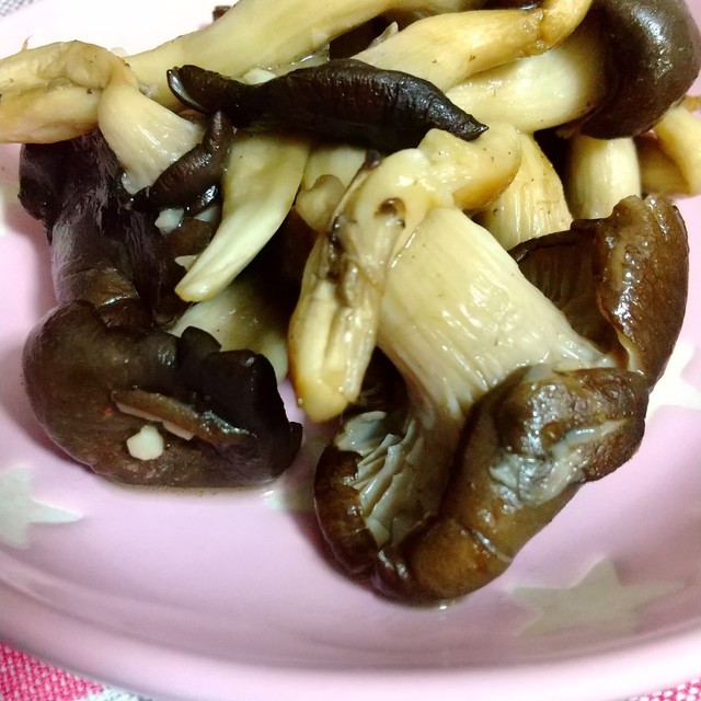 ひらたけのガーリックバター炒め レシピ 作り方 By ぴょんぴょん まお クックパッド 簡単おいしいみんなのレシピが360万品