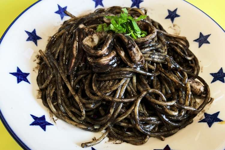レトルトで簡単 イカ墨パスタ レシピ 作り方 By Necomau クックパッド 簡単おいしいみんなのレシピが354万品