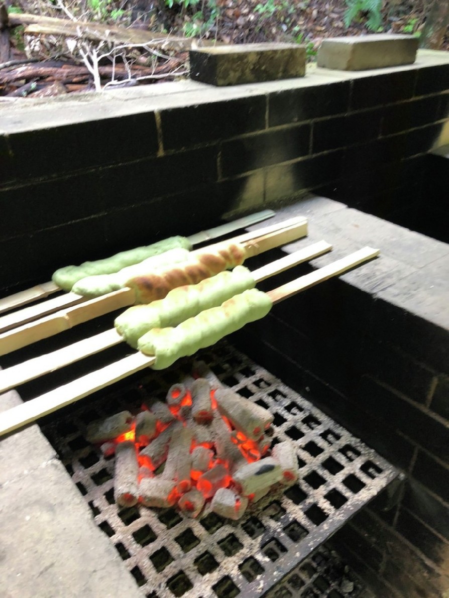 よもぎ竹パン（アウトドアクッキング） by チコ☆chika 【クックパッド】 簡単おいしいみんなのレシピが393万品