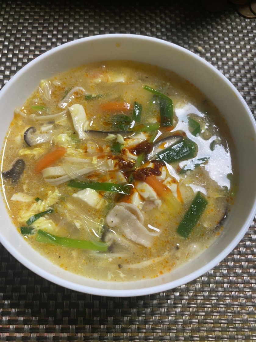 酸っぱ辛い　緑豆春雨入り　スタミナ酸辣湯 by ウルトラマンド 【クックパッド】 簡単おいしいみんなのレシピが355万品 酸っぱ辛い... 