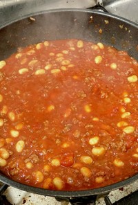 大豆と挽肉入りトマトソース