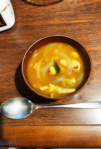 南瓜と根菜の豆カレースープ
