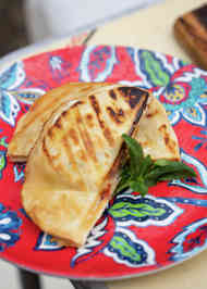 みんなが作ってる バーベキュー ピザ 生地のレシピ クックパッド 簡単おいしいみんなのレシピが354万品