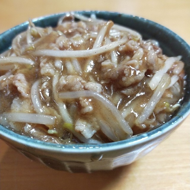 もやしと豚肉の中華丼 レシピ 作り方 By ジムニー クリケット クックパッド 簡単おいしいみんなのレシピが374万品