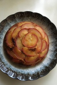 りんごのバラ柄紅茶ケーキ(炊飯器で簡単)