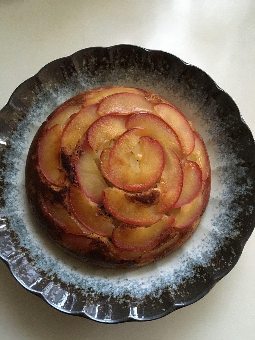 りんごのバラ柄紅茶ケーキ(炊飯器で簡単)の画像