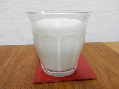 カルシュウムの吸収が効果的なレモン牛乳の写真