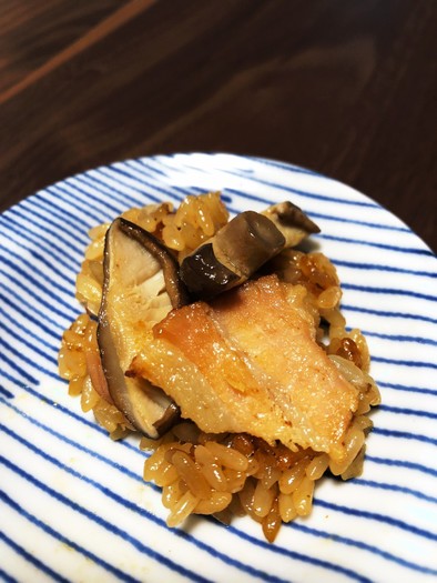 中華おこわ(焼豚、椎茸、ピーナッツ)の写真