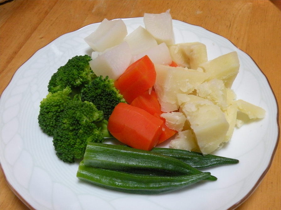 蒸し野菜の３種ソースの画像
