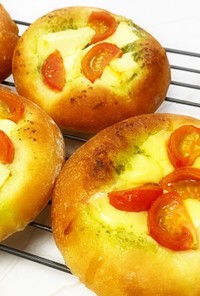 『バジルトマト』簡単ピザ！成形のポイント