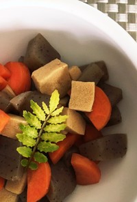 蒟蒻&高野豆腐+根菜類の簡単煮物