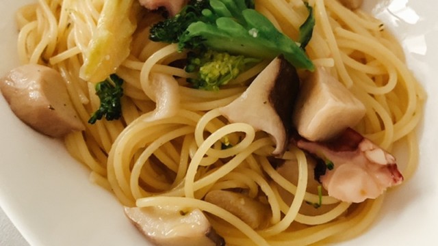 アヒージョの後の〆パスタ レシピ 作り方 By たかたろう クックパッド 簡単おいしいみんなのレシピが375万品