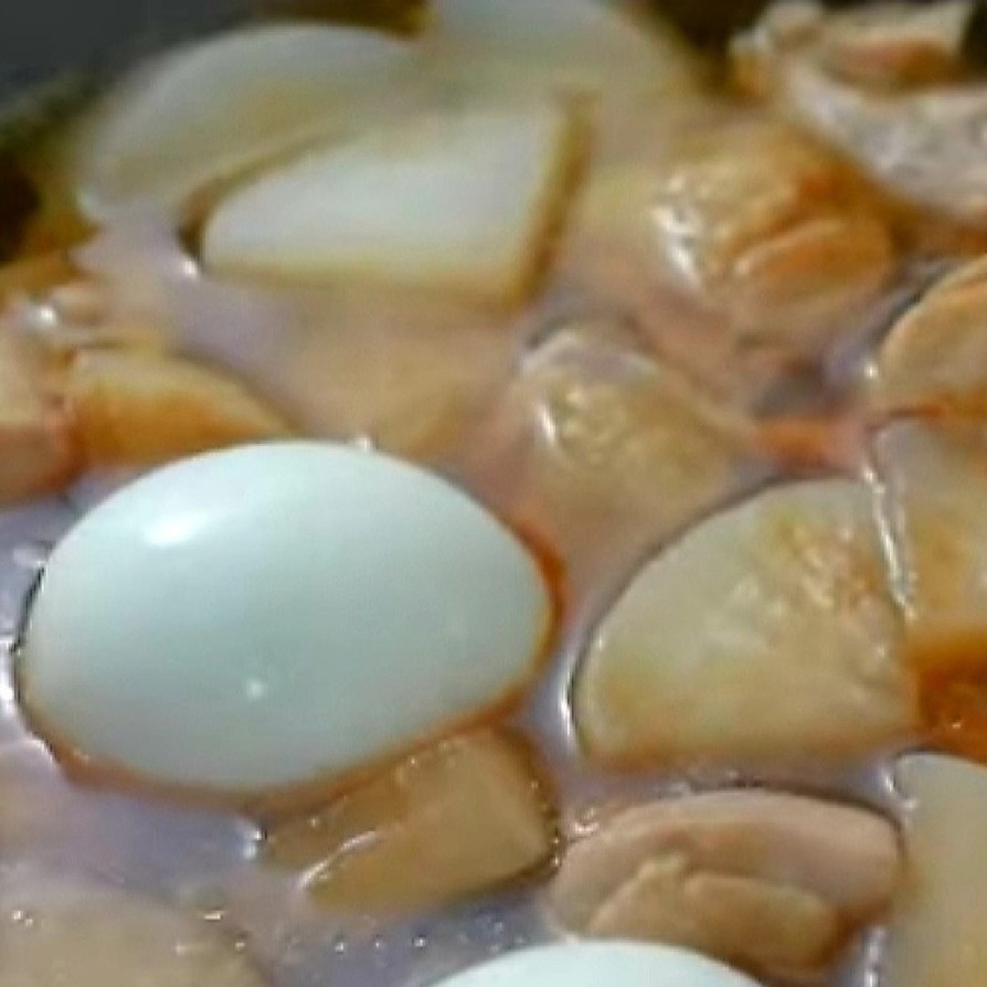鶏肉と大根とゆで卵のさっぱり煮の画像