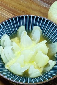 新玉ねぎの白だしレンジ蒸し