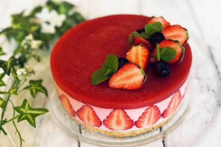 甘酸っぱ い苺ムースケーキ レシピ 作り方 By ありんこ食堂 クックパッド 簡単おいしいみんなのレシピが363万品