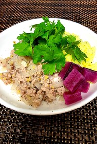 《豚肉》辛くない　タイ料理ラープムー