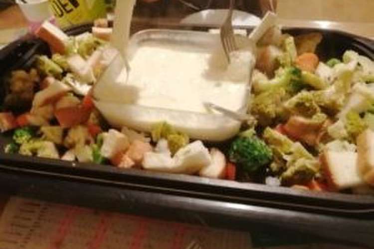 簡単 ホットプレートdeチーズフォンデュ レシピ 作り方 By Shinku クックパッド 簡単おいしいみんなのレシピが376万品