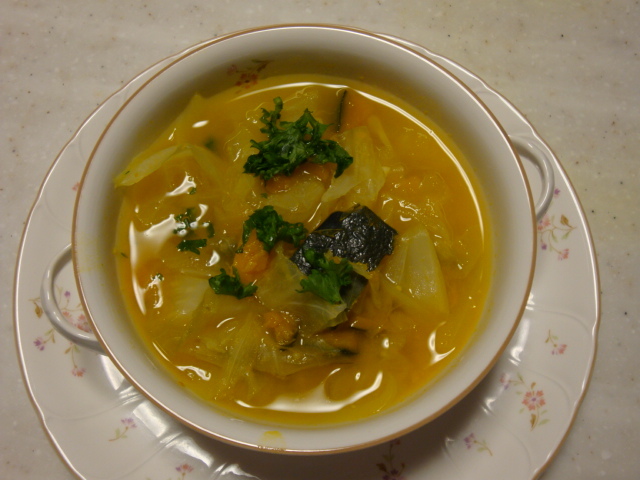雑穀と甘い野菜のスープの画像