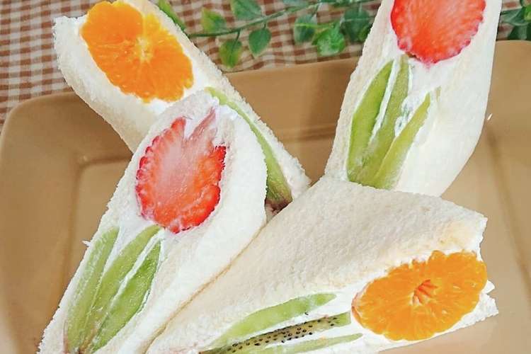 萌え断苺お花のフルーツサンド あんこ入り レシピ 作り方 By 幸せまちこ クックパッド 簡単おいしいみんなのレシピが377万品
