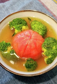 レンジで丸ごとトマト＆ブロッコリースープ