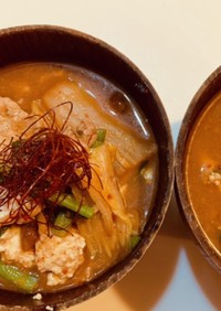 味噌汁リメイク　キムチと豆腐のスープ