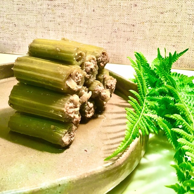 秋田フキの肉詰め レシピ 作り方 By ソラソラソラ クックパッド 簡単おいしいみんなのレシピが359万品 秋田フキの肉詰め レシピ 作り方 By ソラソラソラ クックパッド 簡単おいしいみんなのレシピが359万品