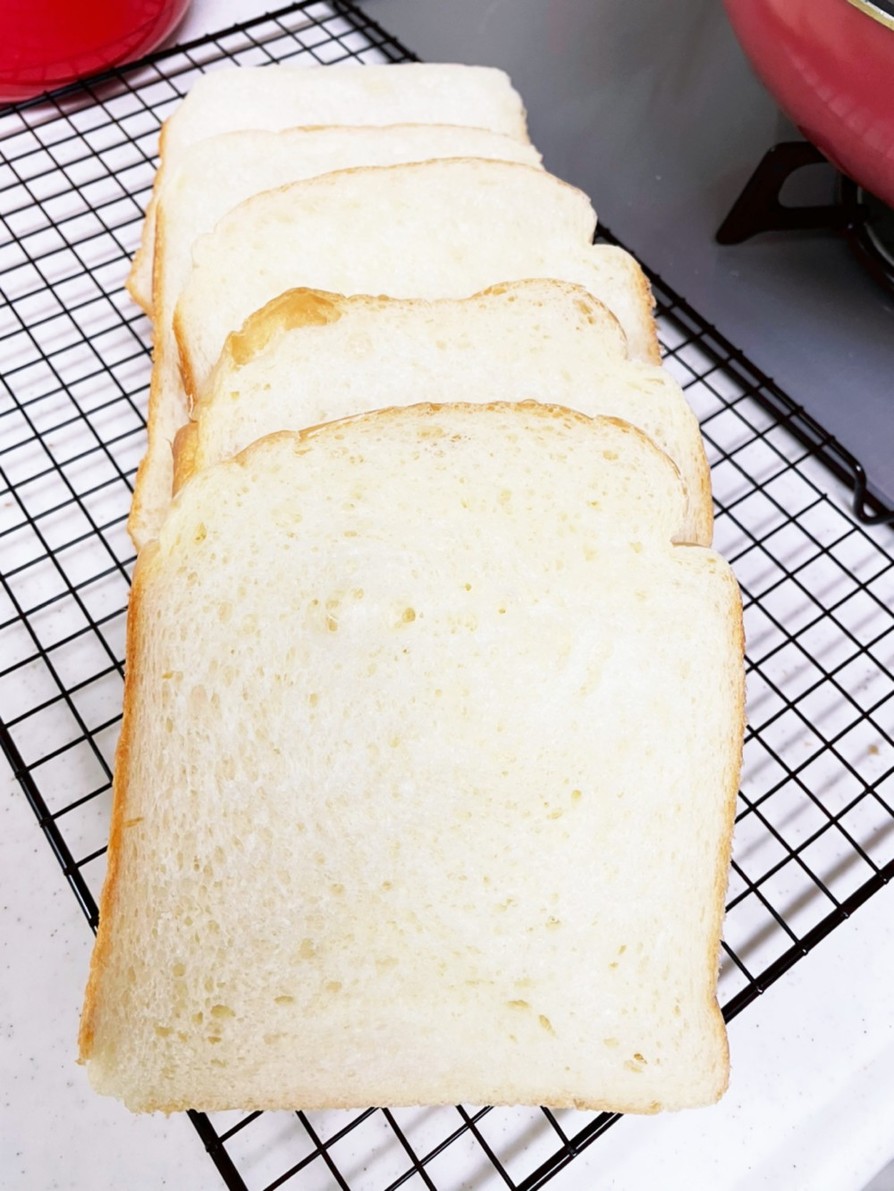 ＨＢでふっくらフワフワ食パン♡の画像