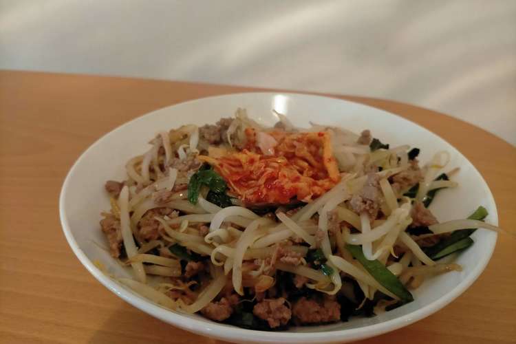 キムチたっぷりもやしとにらのひき肉いため レシピ 作り方 By みさとうふ クックパッド 簡単おいしいみんなのレシピが353万品