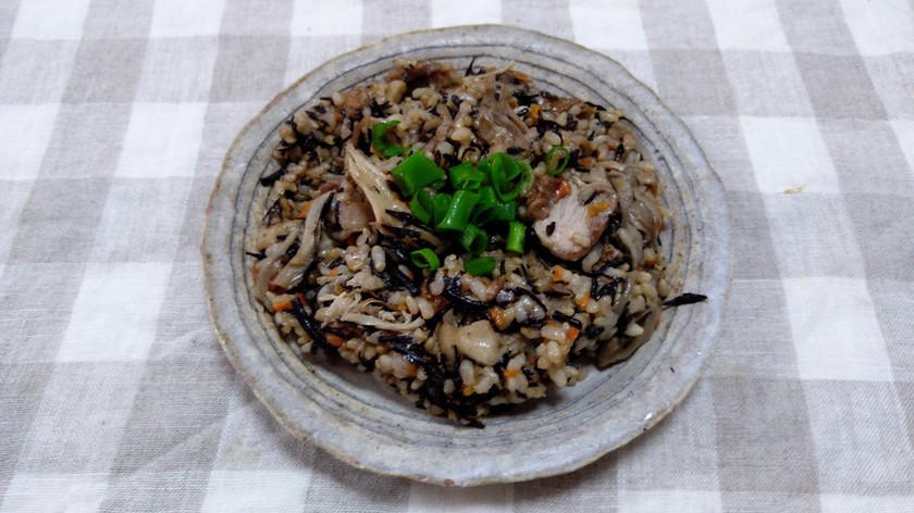 高たんぱく玄米鶏炊き込みご飯