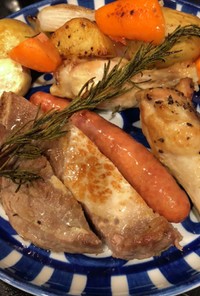 根菜と豚鶏ソーセージのオーブングリル