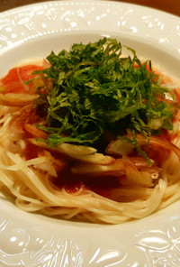 ツナと発酵玉葱の素麺　梅トマトソース