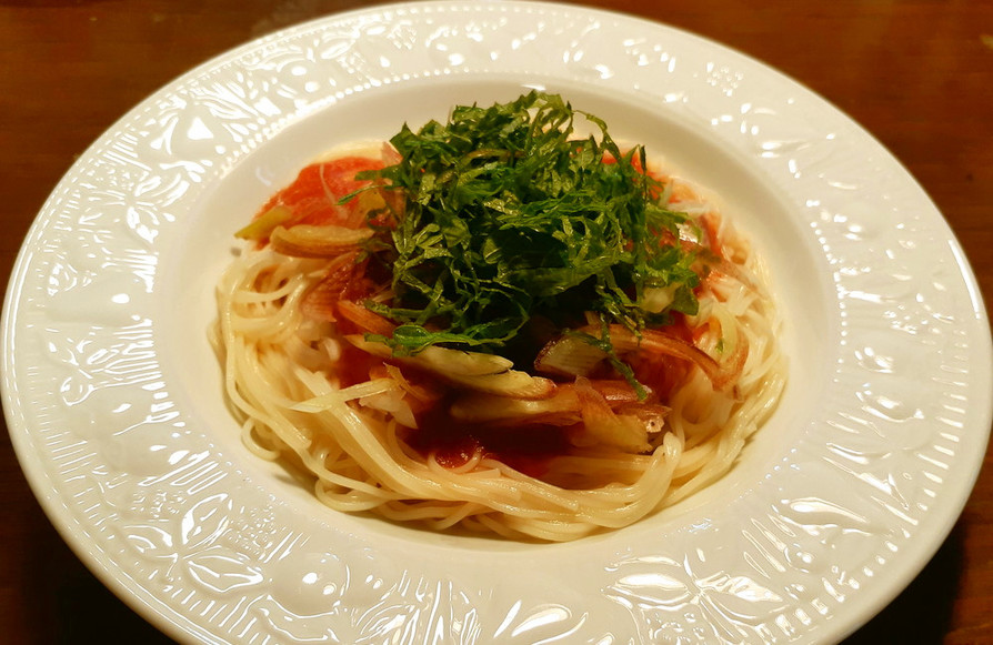 ツナと発酵玉葱の素麺　梅トマトソースの画像