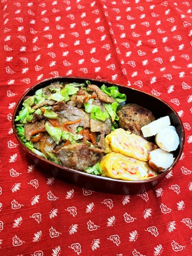 味噌漬け豚肉野菜炒め弁当の写真
