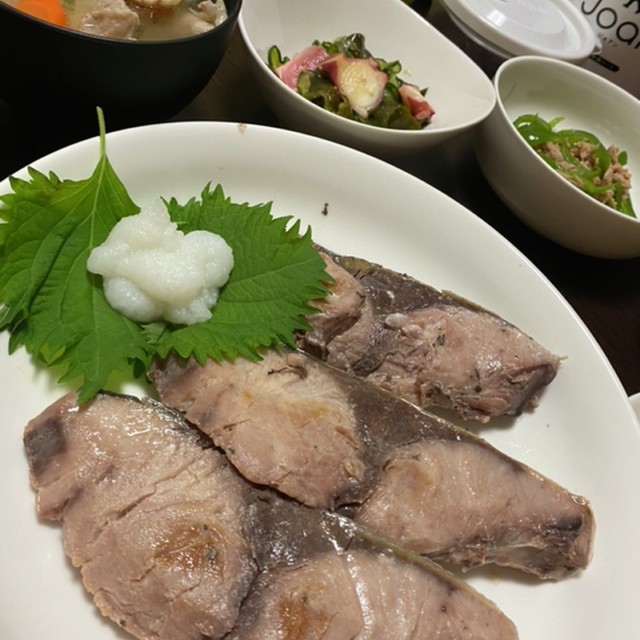 フライパンで焼くぶりの塩焼き レシピ 作り方 By Y1m クックパッド 簡単おいしいみんなのレシピが365万品
