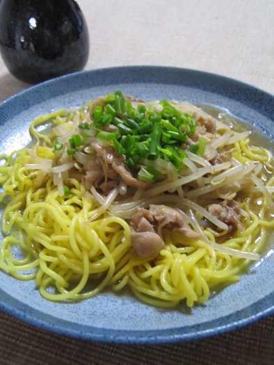 絶品☆もやしと豚肉のあんかけ焼きそばの写真