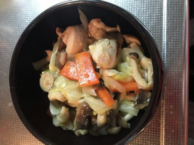 味噌漬け鶏肉の野菜炒めの写真