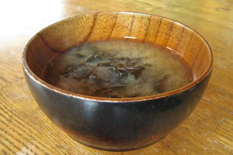 カメノテ マツバガイの出汁から作る味噌汁 レシピ 作り方 By 酒粕酒器 クックパッド 簡単おいしいみんなのレシピが356万品