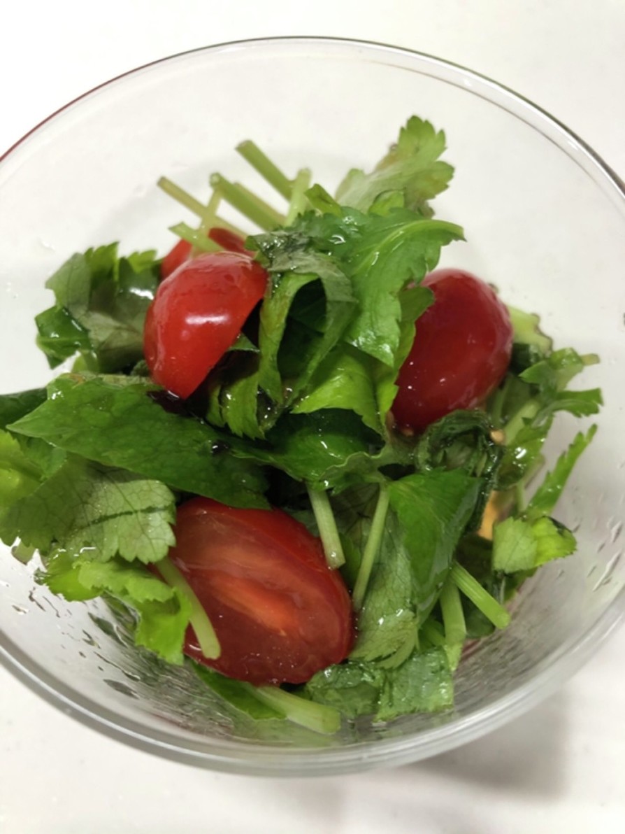 簡単　トマトと三つ葉サラダ　低カロリーの画像