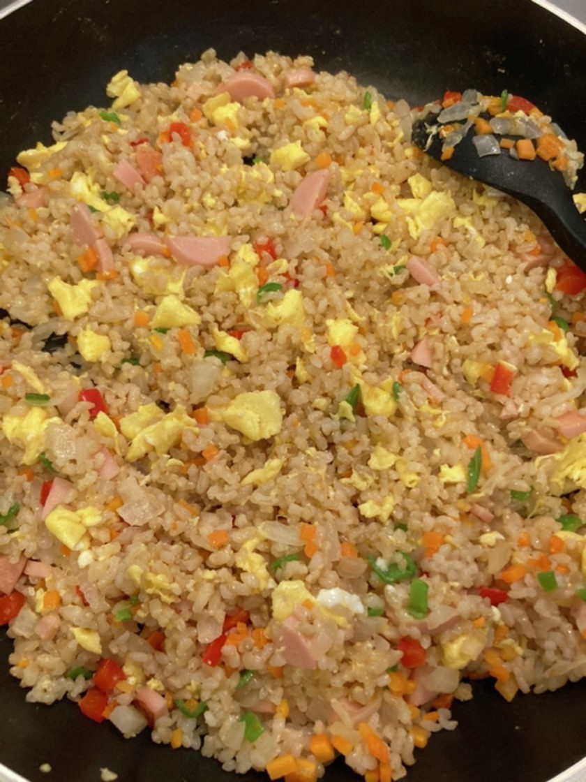 具沢山の玄米チャーハン