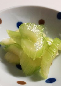 セロリで浅漬け☆残り野菜ですぐに作れる！