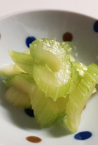 セロリで浅漬け☆残り野菜ですぐに作れる！