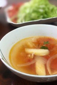 夏場にピッタリ簡単トマトスープ