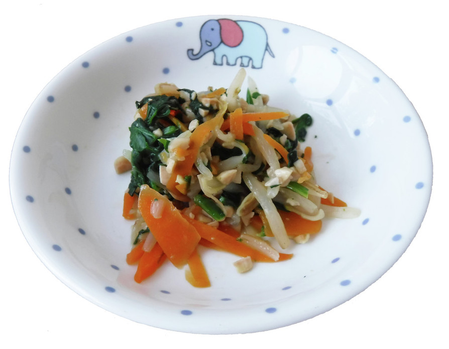 【保育園給食】野菜たっぷり納豆和えの画像