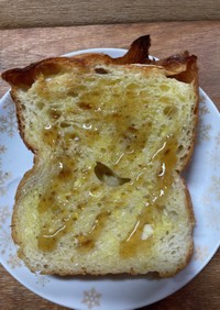 ハーブソルトバターメープルパン