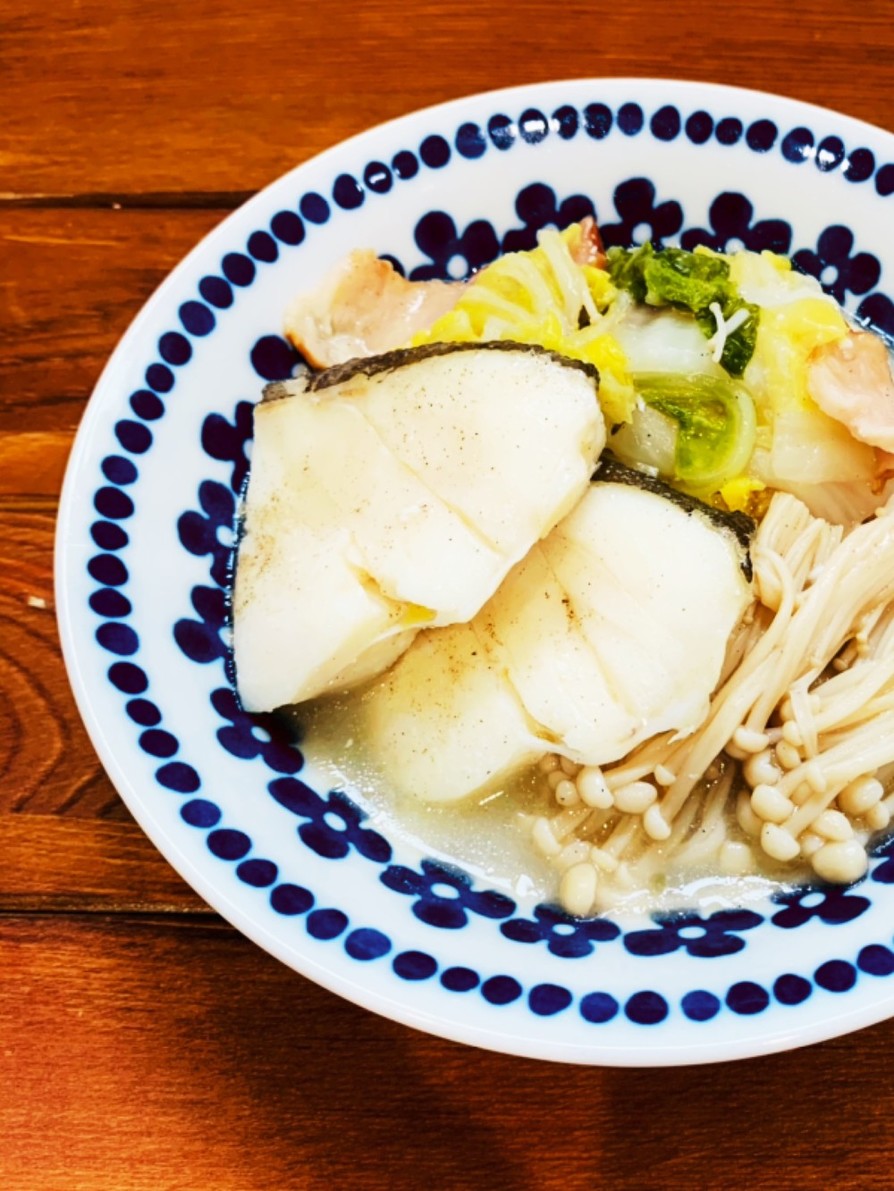 鱈と白菜とエノキのバター煮の画像