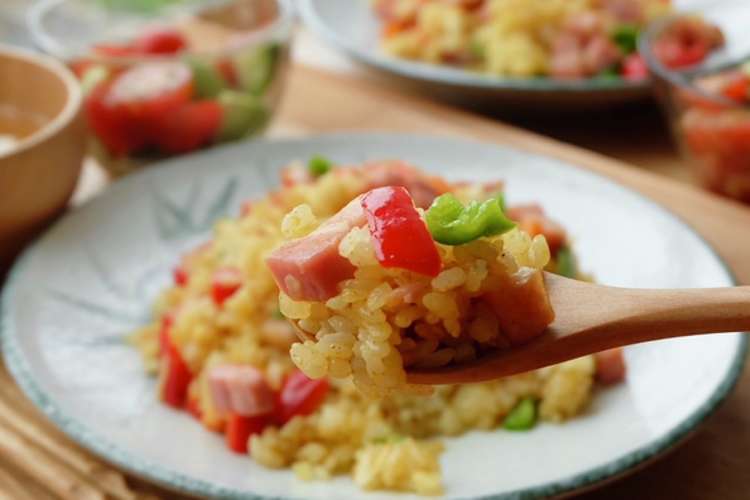 フライパンで簡単 彩り野菜のカレーピラフ レシピ 作り方 By ゆり子 ママレシピ クックパッド 簡単おいしいみんなのレシピが360万品