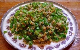 ブロッコリーの茎DEグリーンチャーハン♪