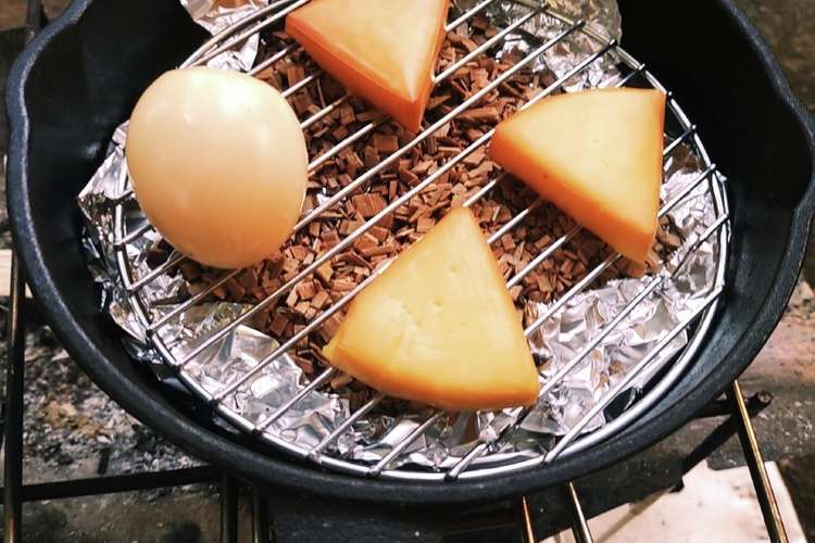 スキレットで燻製 レシピ 作り方 By 豆太さん クックパッド 簡単おいしいみんなのレシピが366万品