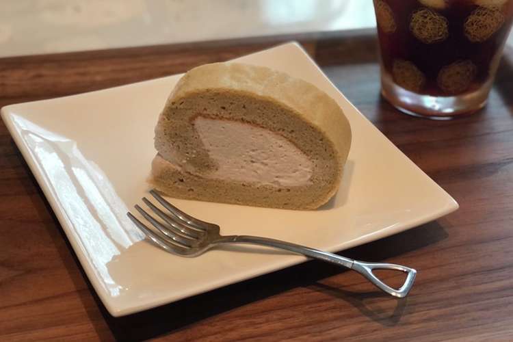 こしあんロールケーキ レシピ 作り方 By Ps13 クックパッド 簡単おいしいみんなのレシピが376万品