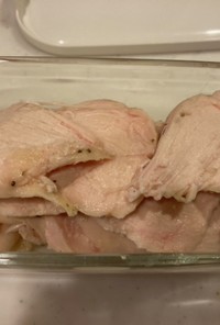 低温調理✨鶏胸肉の甘酒漬け